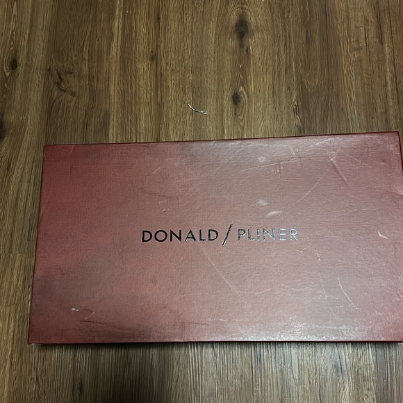 New Donald Pliner Boots - Picture 1 of 7